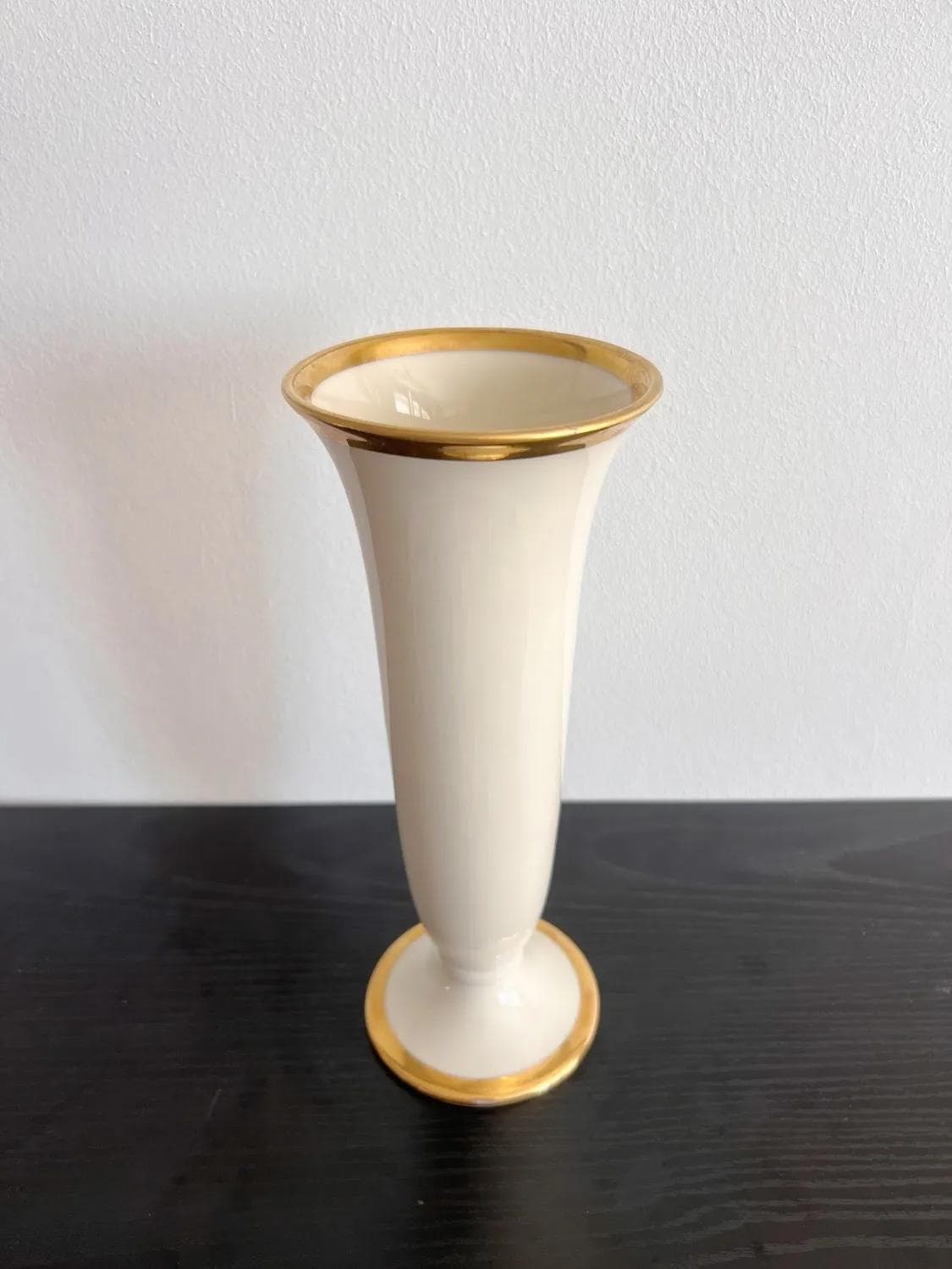 Wazon modernistyczny, ecru, porcelana, Niemcy, lata 60. - 73320