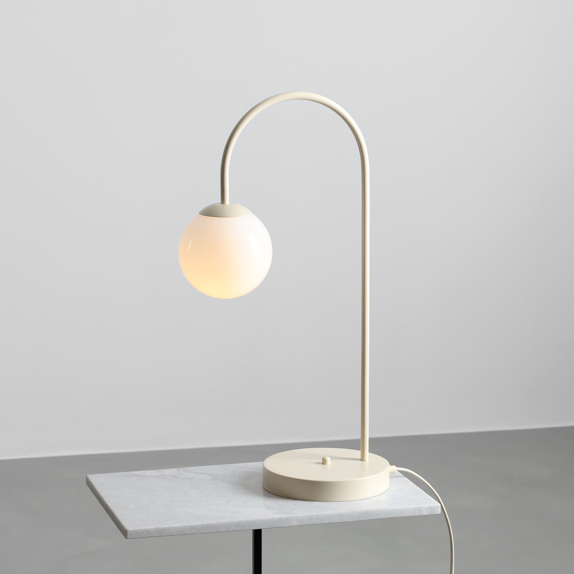 Lampka biurkowa Una kremowa, Artera - 102739