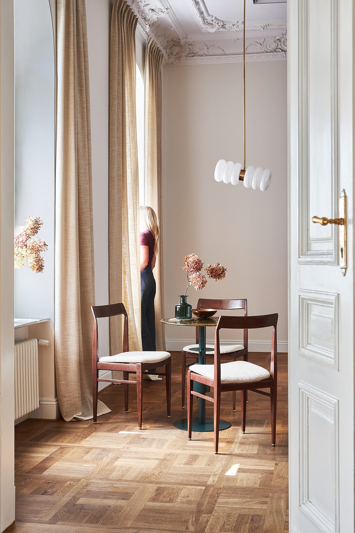 Krzesło Homa GFM-104, Grain L'amande, proj. E. Homa, 366 Concept - 144340