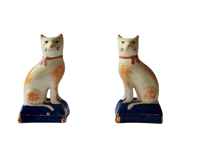 Para figurek kotów Staffordshire, pomarańczowy, porcelana, Wielka Brytania, lata 70.