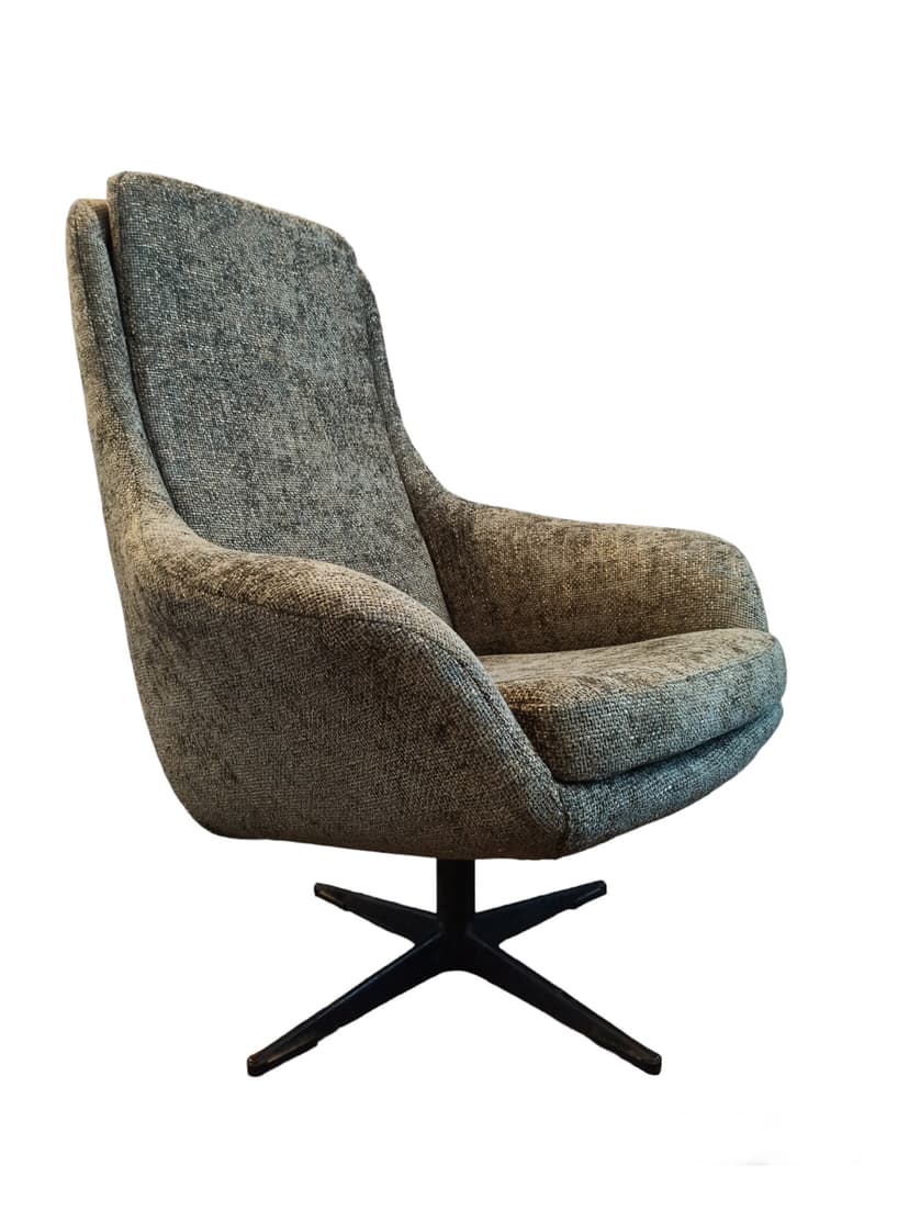 Fotel obrotowy w typie Egg Chair, model WEGA F 015, Polska, lata 70. XX w.