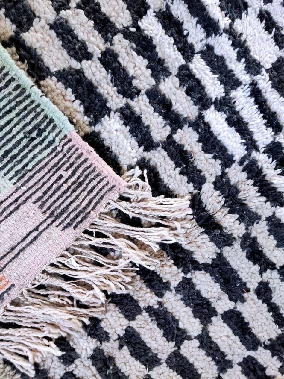 Ręcznie tkany dywan 150x250 cm, wełna, czarny, kość słoniowa, pomarańczowy, żółty, turkusowy, różowy, zielony, beżowy, Maroko - 199609