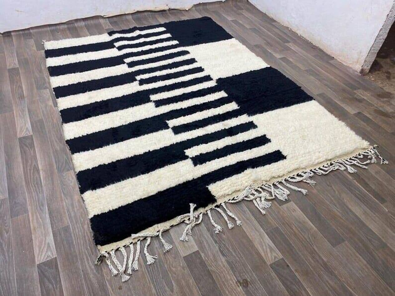 Ręcznie tkany dywan 150x250 cm, wełna, czarny, kość słoniowa, Maroko - 206830