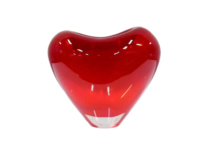 Czerwony wazon z kryształowego szkła, proj. P. Lütken dla Holmegaard, Dania, lata 50.