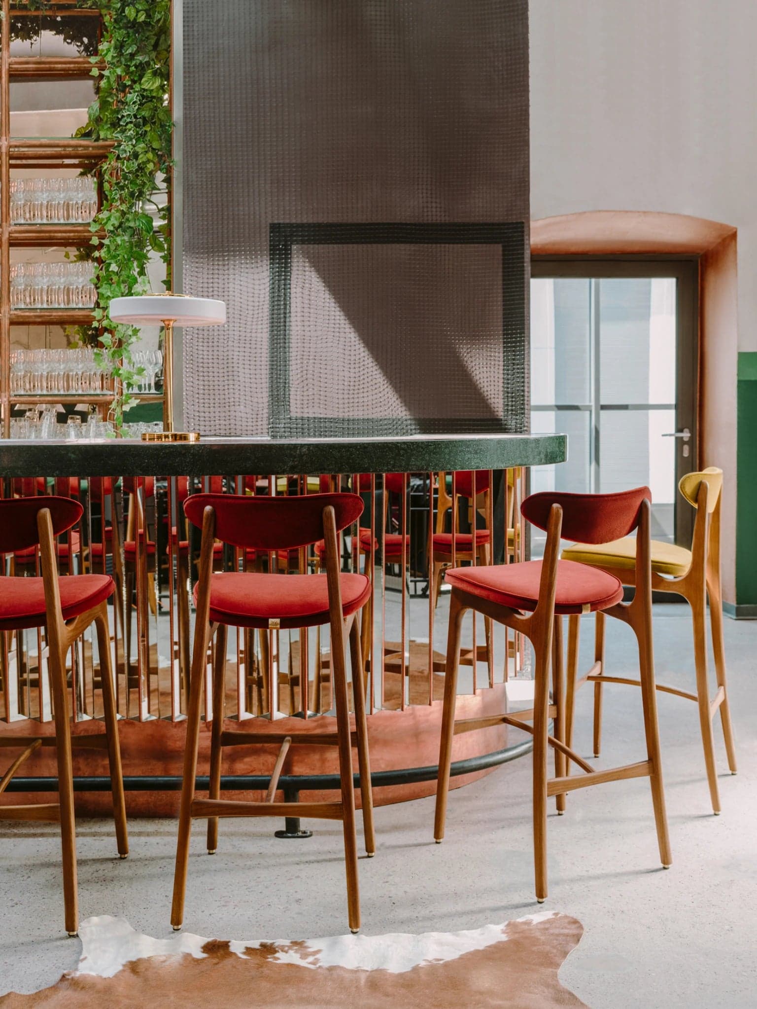 200-190 M/75 Bar stool 45x52x102 cm ash boucle red, 366 Concept - 64526