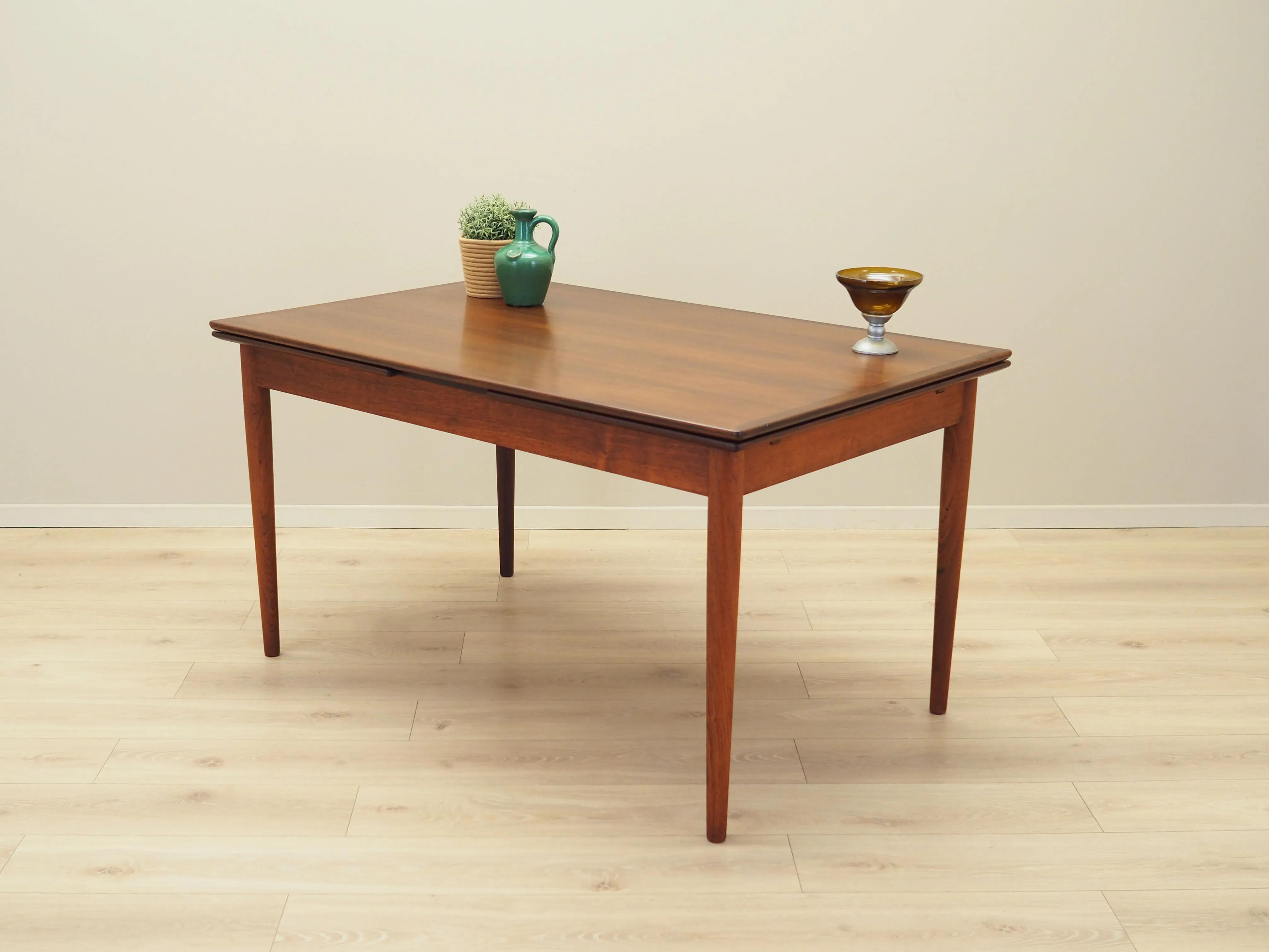 Table, brown rosewood, Denmark, 1970s - Dining Tables
